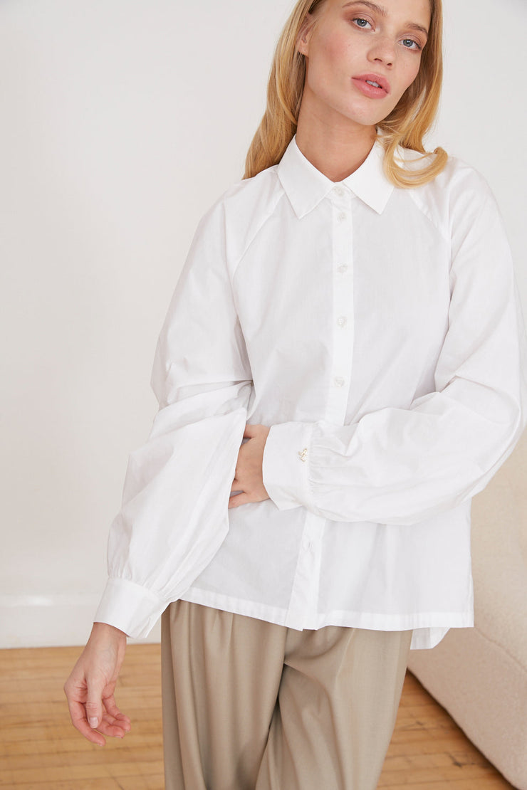 Jovonna Kathrin Shirt in White